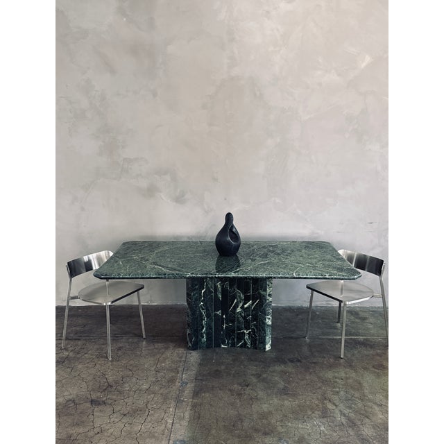 1970s 1970s Postmodern Green Marble Dining Table With Fluted Base For Sale - Image 5 of 14