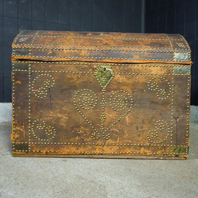 Brocante Swedish Bridal Box in Leather, 19th Century For Sale - Image 3 of 11