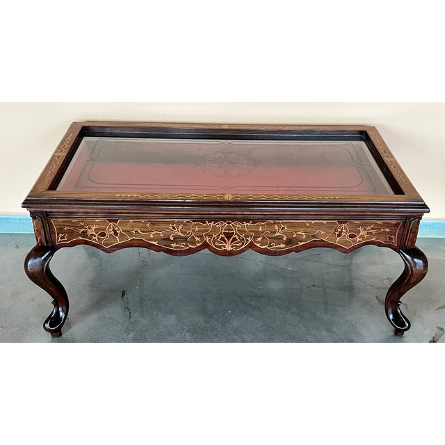 For sale is a fine quality 20th century Bijouterie table. The top of the table as a superbly inlaid edge around the hinged...