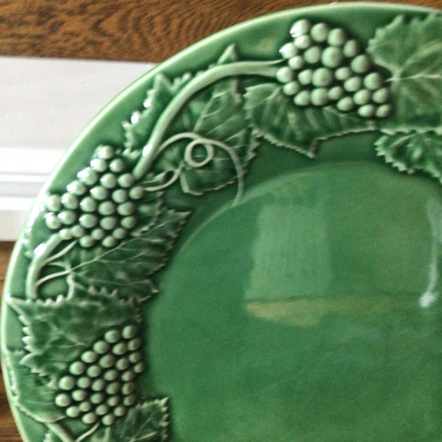 Green Large Vintage Portuguese Bordallo Pinheiro Green Grape and Grape Leaf Serving Dish For Sale - Image 8 of 13