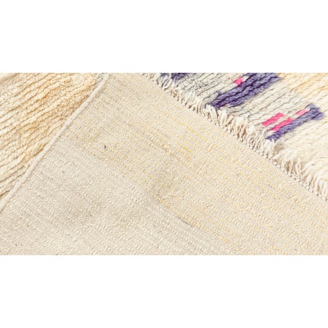 Off-white Modern Moroccan Hand-Knotted Wool Rug by Doris Leslie Blau For Sale - Image 8 of 8
