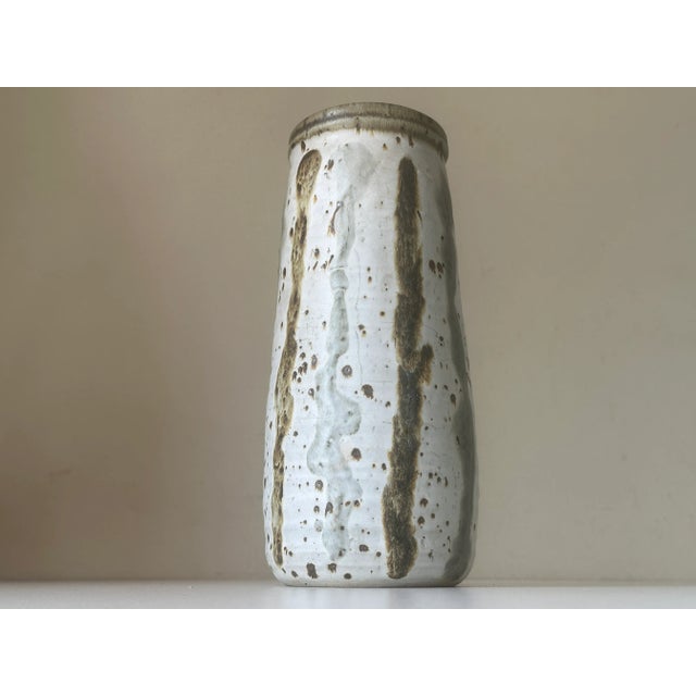 Beige Vintage John Swiss Porter Ceramic Vase, 1970s For Sale - Image 8 of 14