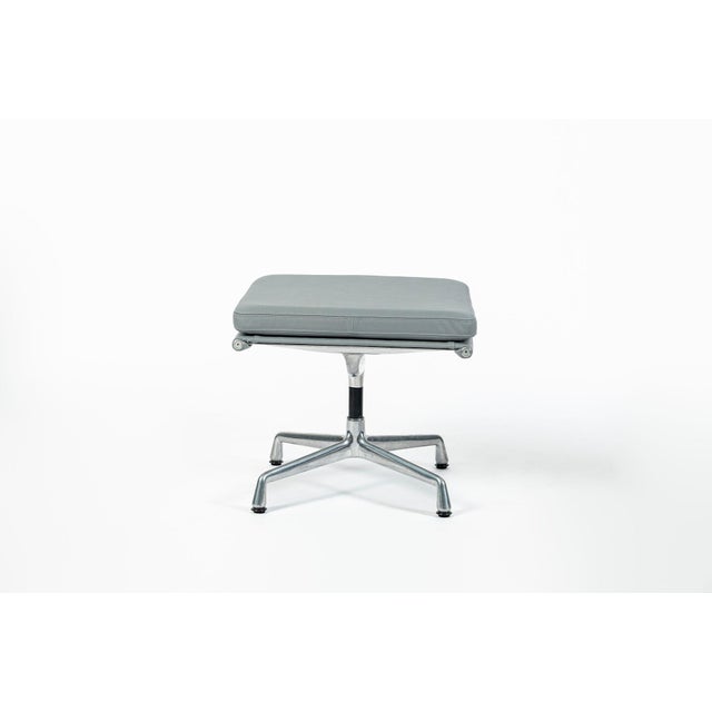 Eames Soft Pad Recliner With Ottoman for Herman Miller, Gray Leather Aluminum Group For Sale - Image 15 of 18