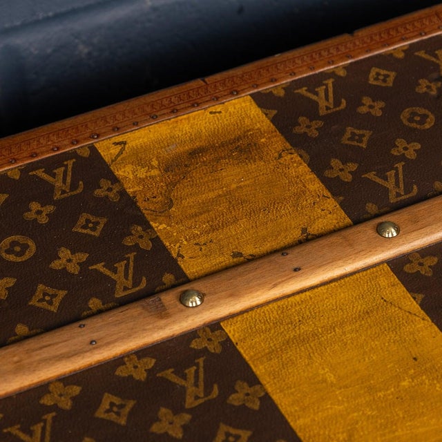 20th Century Courier Trunk in Monogram Canvas from Louis Vuitton, France, 1930 For Sale - Image 17 of 18