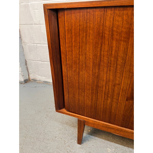 Mid-Century Nine Drawer Walnut 'Elegette' Dresser by Furnette Industries For Sale - Image 14 of 18