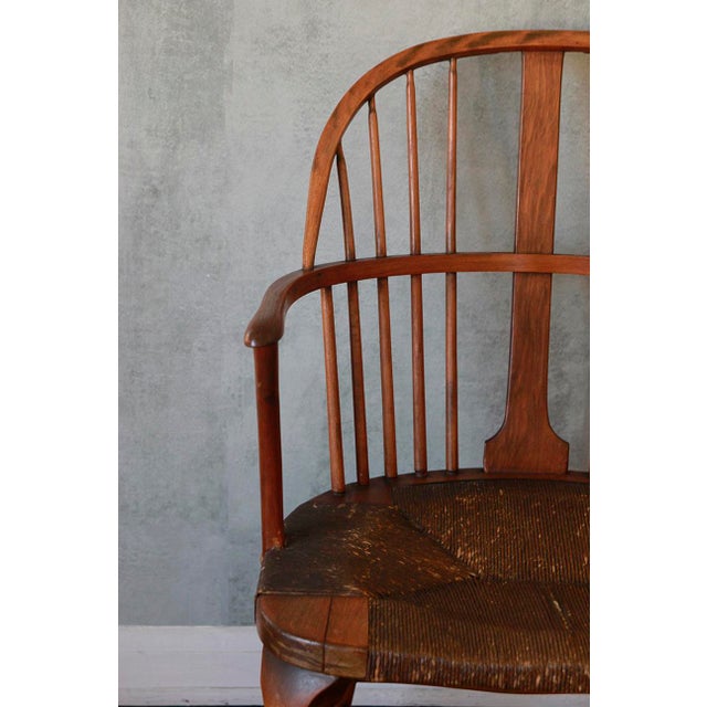 Early 19th Cabriole Leg Windsor Armchair For Sale In Los Angeles - Image 6 of 12