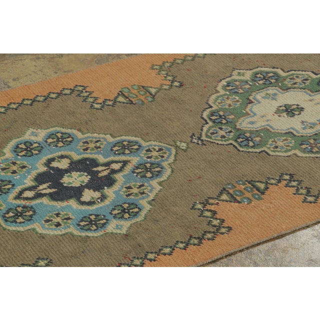 Vintage Turkish Runner With Bold Floral Medallion Design - Rug & Kilim For Sale In New York - Image 6 of 9