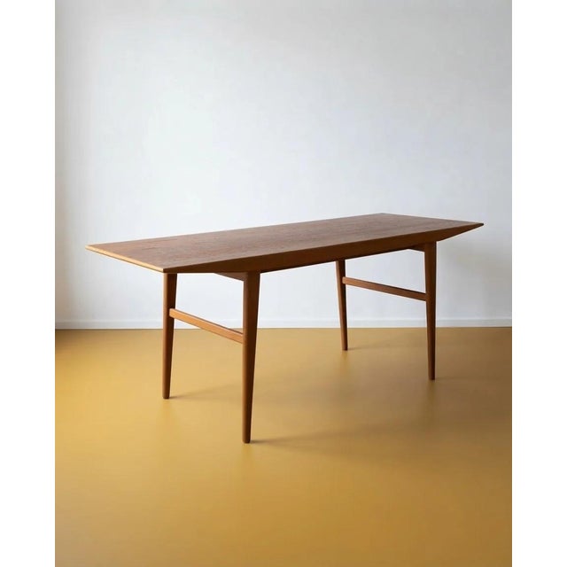 1950s Vintage Danish Teak and Oak Coffee Table, 1950s For Sale - Image 5 of 5