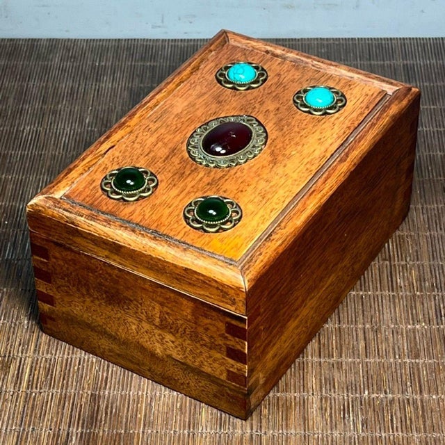 1980s Vintage Rosewood & Gemstone Inlaid Treasure Box / Jewelry Organizer With Drawer For Sale - Image 5 of 9