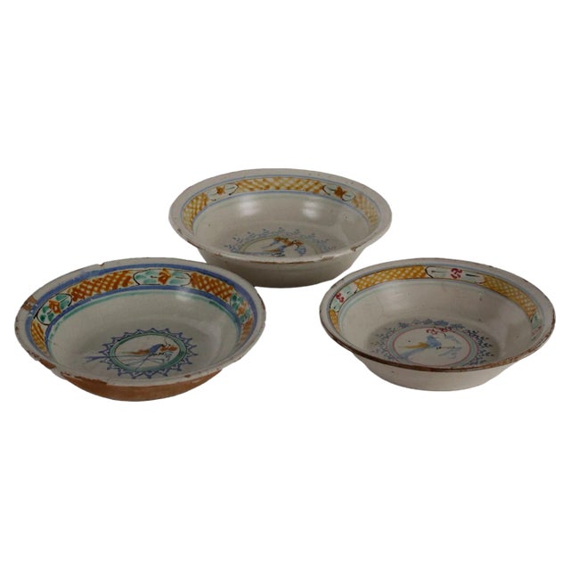 Grottaglie Majolica Bowls, Set of 3 For Sale