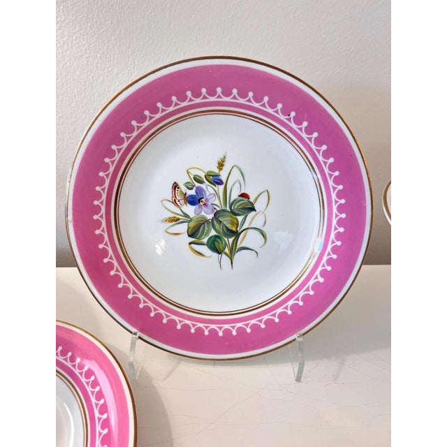 Antique French Pink Old Paris Porcelain hand-painted dessert set with 12 plates and 5 assorted tazzas, porcelain with gilt accents - 17 pcs For Sale - Image 12 of 18