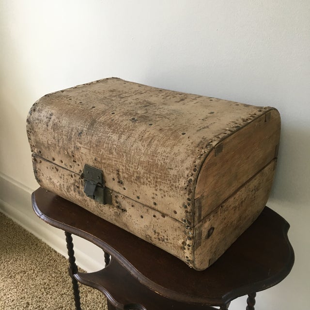 American Late 19th Century Small Primitive Wood Storage Chest Side Table For Sale - Image 3 of 12
