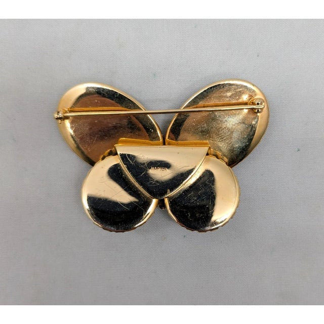 Vintage 1960s Signed Napier Goldtone Carved Faux-Onyx Butterfly Brooch For Sale In Philadelphia - Image 6 of 8
