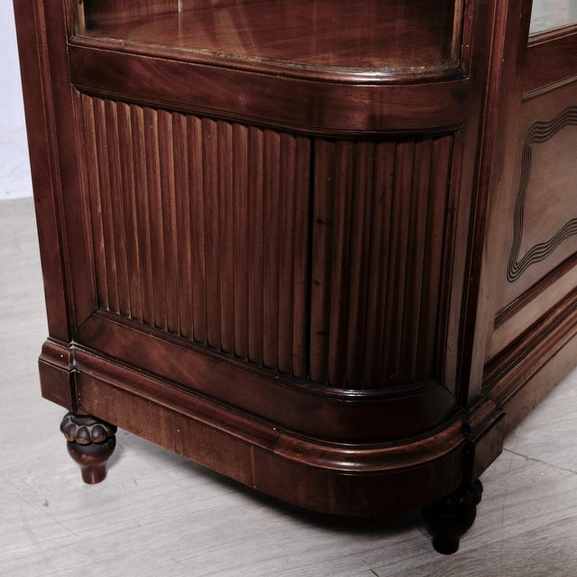 Louis XVI Art Nouveau Semi-Circular Mahogany Display Cabinet, Italy, 1890s For Sale - Image 16 of 18