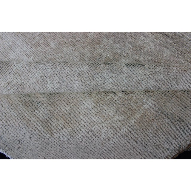 Mid 20th Century Vintage Turkish Rug With Small-Scale Repeating Pattern and Modern Design For Sale - Image 11 of 13