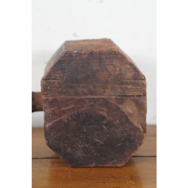 Antique 1910s Primitive Rustic Wooden Octagonal Sledge Hammer Carpenter Mallet For Sale - Image 4 of 13