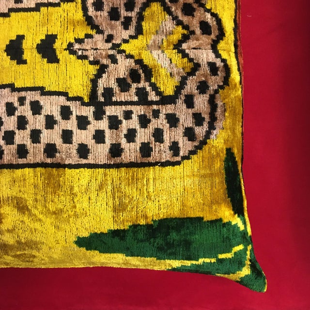 Animal Print Silk Velvet Pillow For Sale In Miami - Image 6 of 9