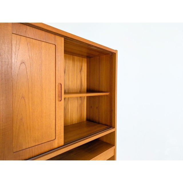 Wood Mid-Century Bookcase in Teak by Poul Hundevad, 1960s For Sale - Image 7 of 18