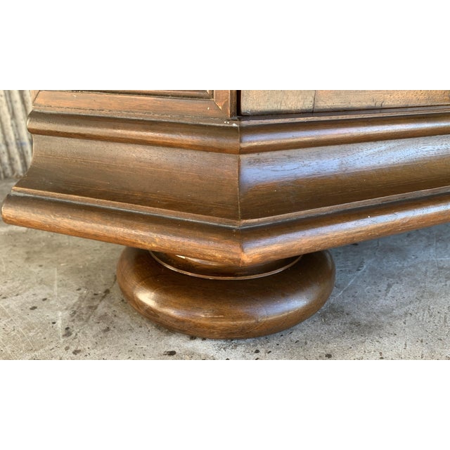 20th Century Spanish Colonial Corner Vitrine With Lead Solders in Glass For Sale - Image 11 of 12