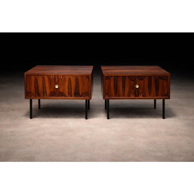 Geraldo de Barros Geraldo de Barros for Unilabor Pair of Brazilian Rosewood Nightstands, Brazil 1950s - Lot 904 For Sale - Image 4 of 17