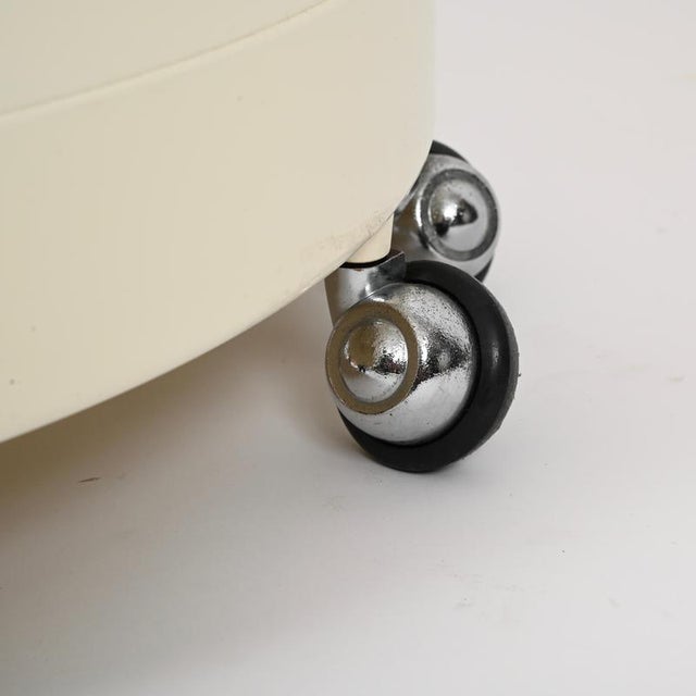 Italian White & Cream Vanity Table with Blue Seat from Studio Kastilia Silvi, 1970s, Set of 2 For Sale - Image 10 of 16