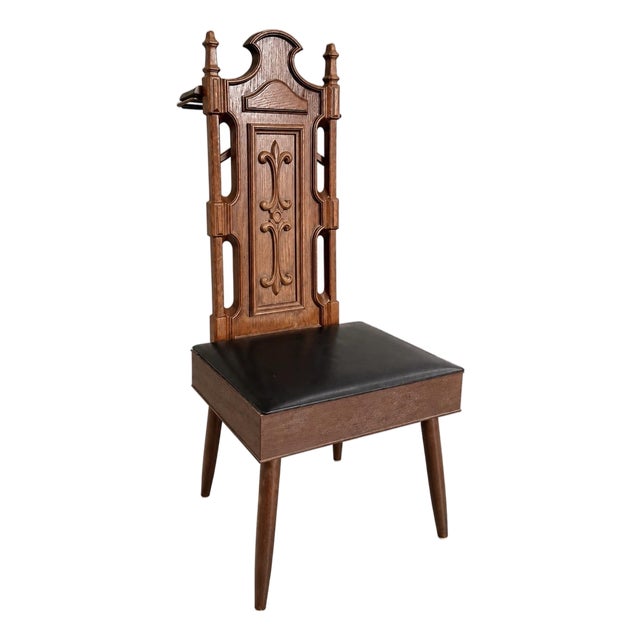 Vintage Pearl-Wick Spanish Revival Gentleman’s Valet Chair With Hidden Storage & Clothes Hanger For Sale