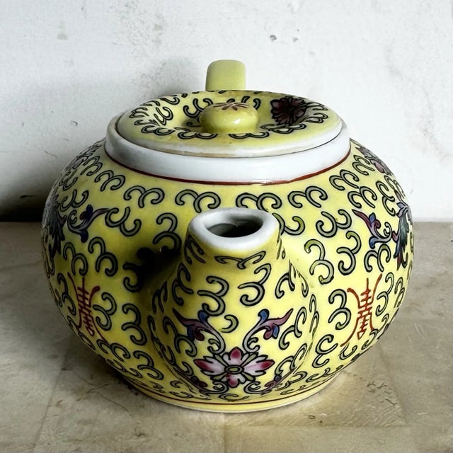 Chinese Chinese Hand Painted Yellow Floral Porcelain Famille Tea Pot For Sale - Image 3 of 9