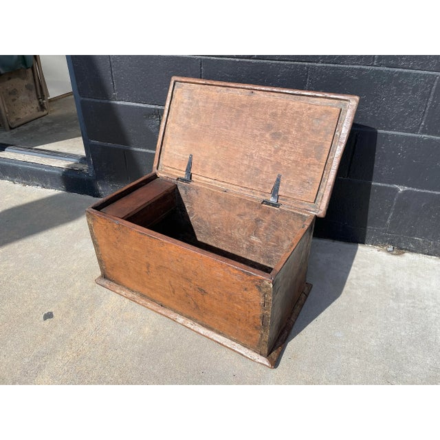 English Early 19th Century Primitive Petite Solid Wood Chest With Hand-Hewn Details and Exposed Dovetail Joinery For Sale - Image 3 of 8