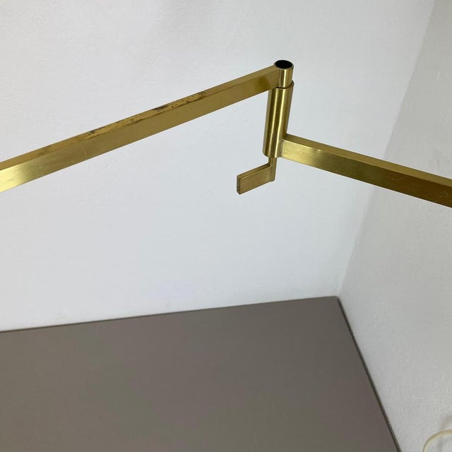 Minimalist Swing Arm Brass Wall Light in the style of Stilnovo, Italy, 1960s For Sale - Image 14 of 18