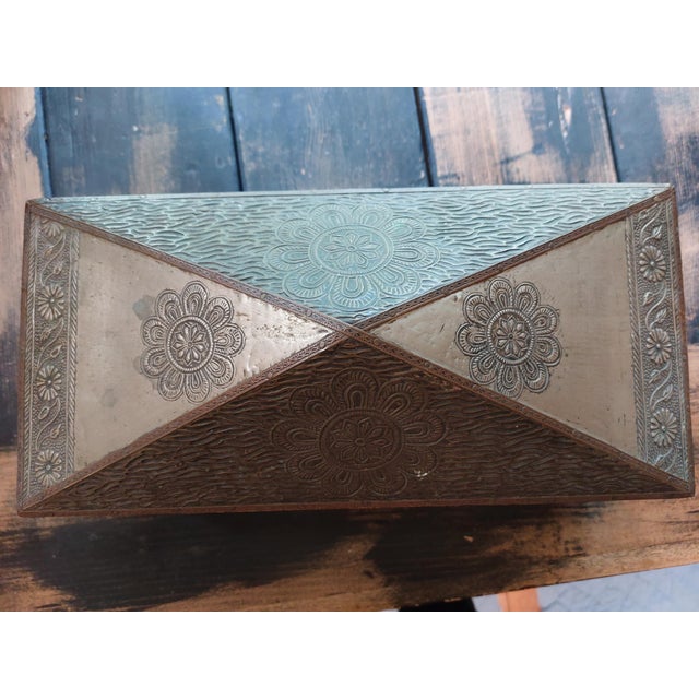 Late 20th Century Vintage Elegant Indian 6-Drawer Stamped Metal & Wood Jewelry Trinket Chest For Sale - Image 5 of 13