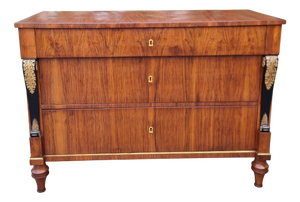 Antique Empire Chest of Drawers in Walnut, 1820