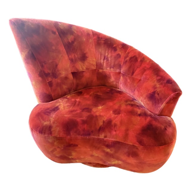 1980s Pair of Vladamir Kagan Nautilus Style Mid-Century Swivel Chairs in Unique Fabric For Sale