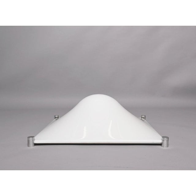 1960s Bolla Lamp in White Acrylic Glass by Elio Martinelli for Martinelli Luce, Italy, 1960s For Sale - Image 5 of 15