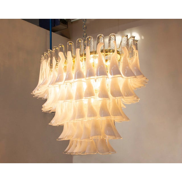 Mid-Century Modern Large Italian Oval Suspension Chandelier in White Murano Glass, 1990s For Sale - Image 3 of 12