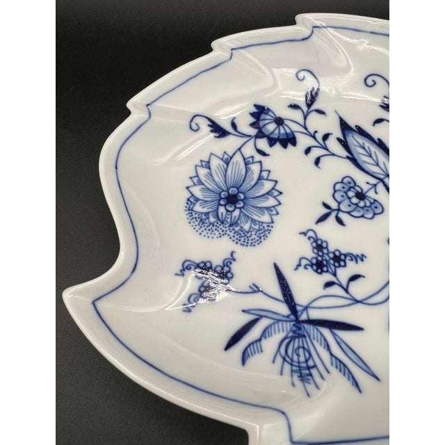 Traditional Meissen Blue Onion Leaf Dish Vintage Collectible For Sale - Image 3 of 12