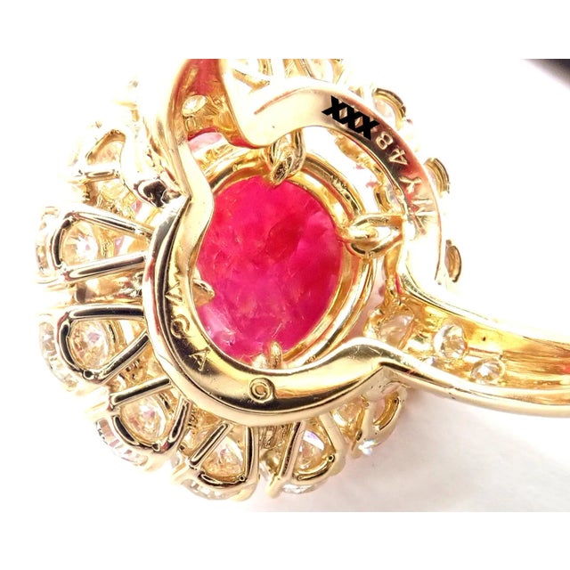 Gold Van Cleef & Arpels 18k Yellow Gold Large Cabochon Ruby Diamond Ring, size 6 For Sale - Image 8 of 9