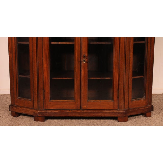 Early 19th Century Store Showcase Cabinet in Mahogany For Sale - Image 9 of 11