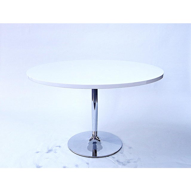 Round Dining Table in White High Gloss Melamine on Chromed Tulip Pedestal, Germany, 2000s For Sale - Image 12 of 12