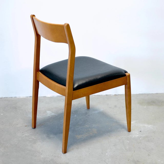 Dimensions: 21” L x 22” D x 32 3/4” H Seat Height 18 3/4” Origin: Lexington, North Carolina, USA Designer: Unknown...