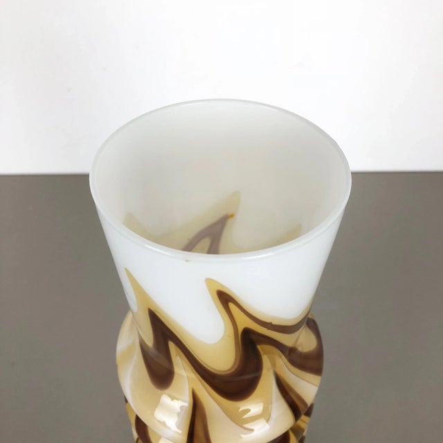 Glass Vintage Pop Art Opaline Florence Vase from Carlo Moretti, Italy, 1970s For Sale - Image 7 of 10