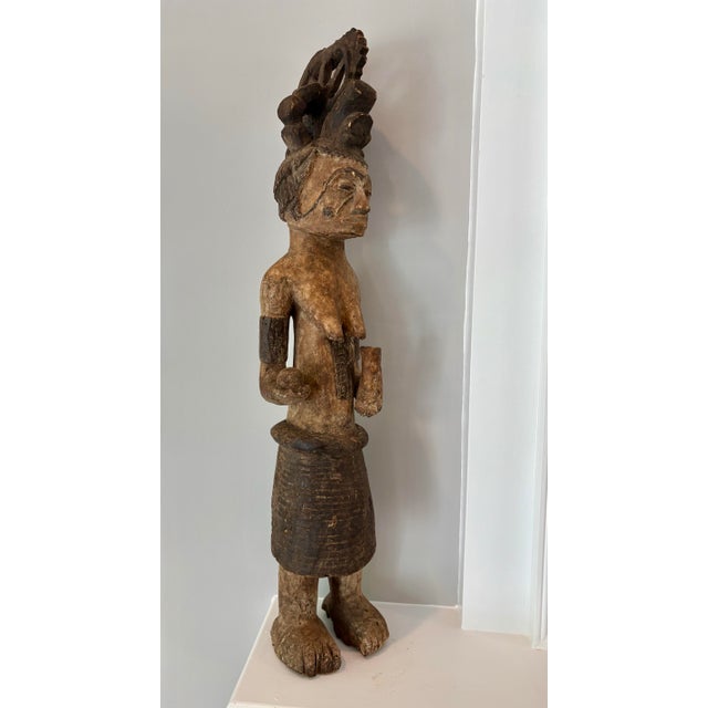 Early 20th Century Carved African Fertility Sculpture For Sale - Image 9 of 11