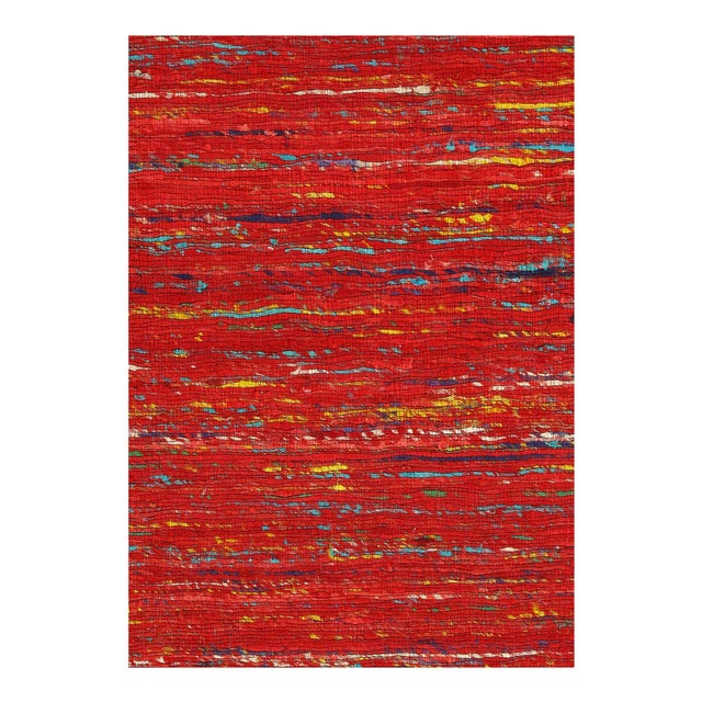 Sari-silk Modern Rug. Hand Tufted. Fine weave. These Modern rugs are sure to add a touch of modern elegance to any room in...