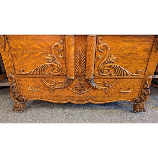 American Quarter Sawn Oak Sideboard For Sale - Image 4 of 16