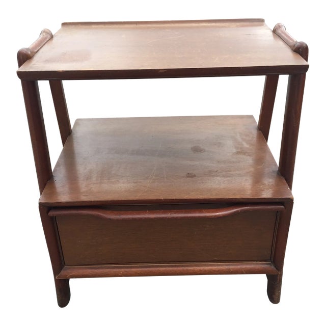 1950s Mahogany End Table by Hickory Manufacturing For Sale