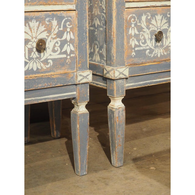 Neoclassical Pair of Hand Painted Blue and White Directoire Style Commodes For Sale - Image 3 of 18