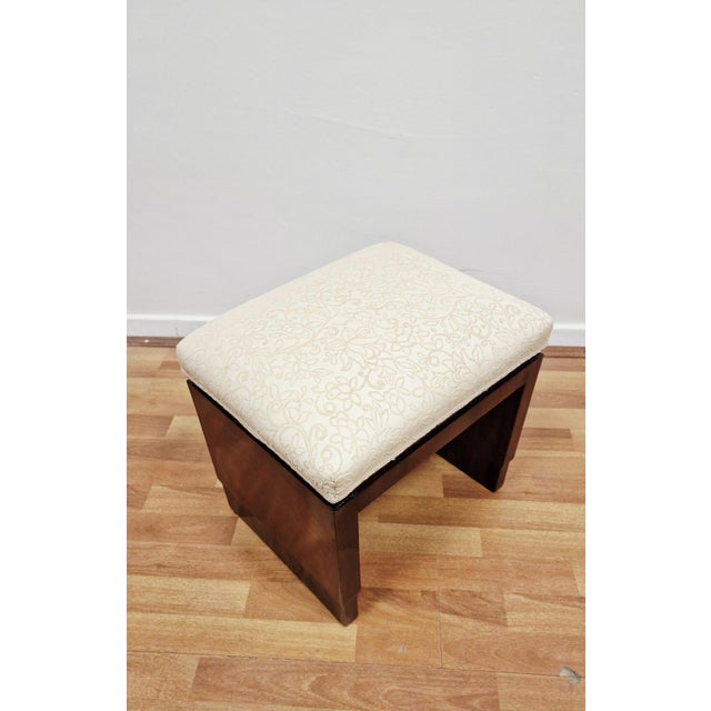 Vintage Italian Art Deco Stools in Walnut Crotch, 1930s, Set of 2 For Sale - Image 11 of 16