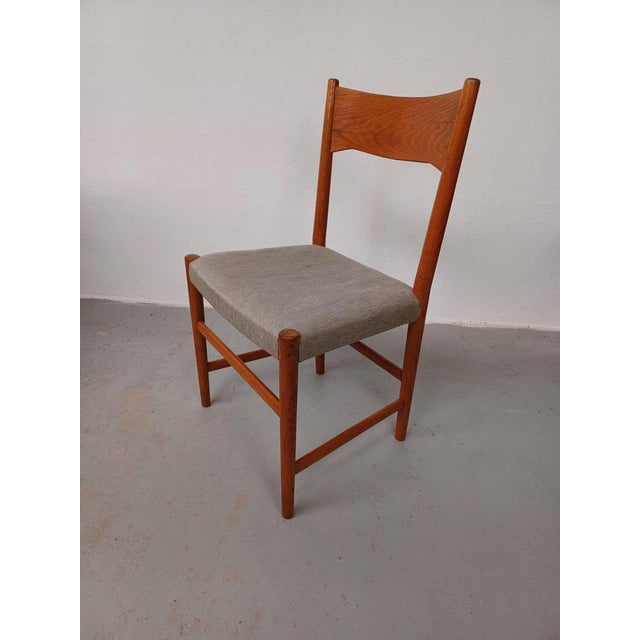 Danish City Hall Oak Dining Chair by Hans J. Wegner, 1940s For Sale - Image 3 of 12