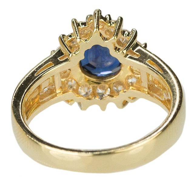 Late 20th Century Pear Shape Sapphire Ring, Size 7.5 For Sale - Image 4 of 4