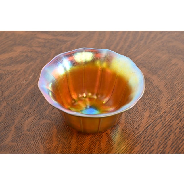 A gorgeous Arts & Crafts or Art Nouveau period aurene iridescent art glass finger bowl By Steuben Glass USA, Early 20th...