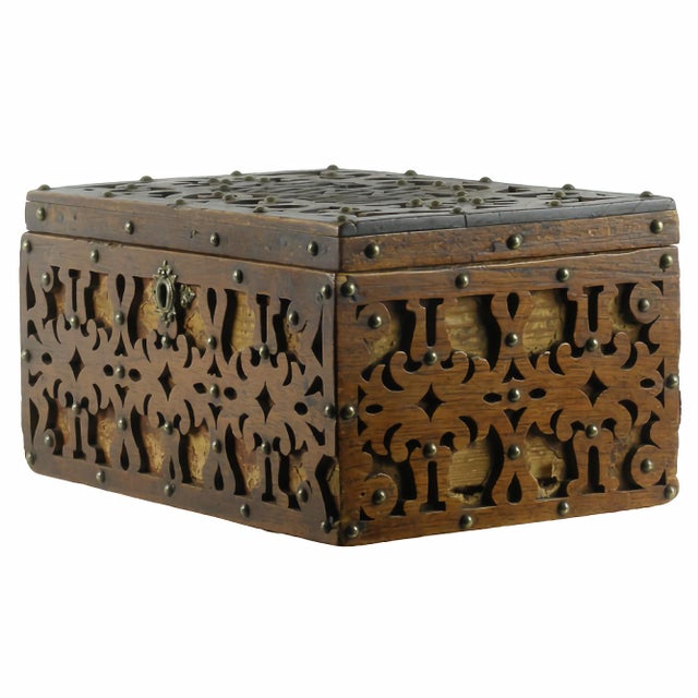 Antique Carved Wooden Lace Box with Pierced Decoration, Sweden, 1900 For Sale - Image 3 of 6